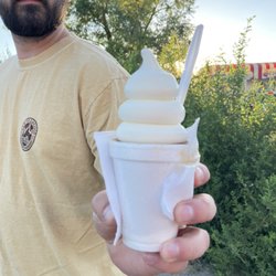 Zeppe's Italian Water Ice - Vanilla custard with root beer ice.