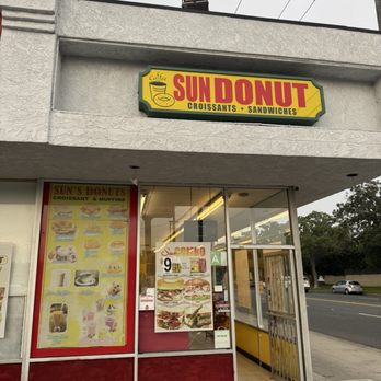 Sun Donuts - Front of the store - Donuts Near Me - Lakewood, California Sun Donuts - Front of the store - Donuts Near Me - Lakewood, California