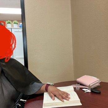 Salon Lee - Sitting in the waiting area with my hair dye. - Hair Salons Near Me - Austin, Texas Salon Lee - Sitting in the waiting area with my hair dye. - Hair Salons Near Me - Austin, Texas