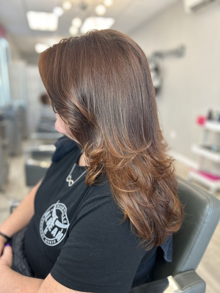 Giselle Elissa Hair Logo