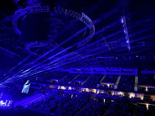 Target Center by null