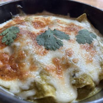 Frontera Cocina - Creamy chicken enchiladas Suiza. Soooooo good! March 2026 - Mexican Near Me - Lake Buena Vista, Florida Frontera Cocina - Creamy chicken enchiladas Suiza. Soooooo good! March 2026 - Mexican Near Me - Lake Buena Vista, Florida