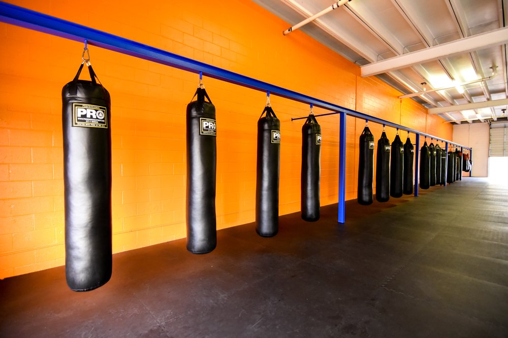 AUSTIN KICKBOXING ACADEMY 45 Photos & 34 Reviews 3905 Warehouse Row, Austin, Texas Boxing