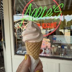 Peaches ice cream