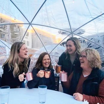 Junior's Restaurant & Tap House