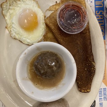 Ann Sather Restaurant - Swedish Breakfast Sampler - Scandinavian Near Me - Chicago, Illinois