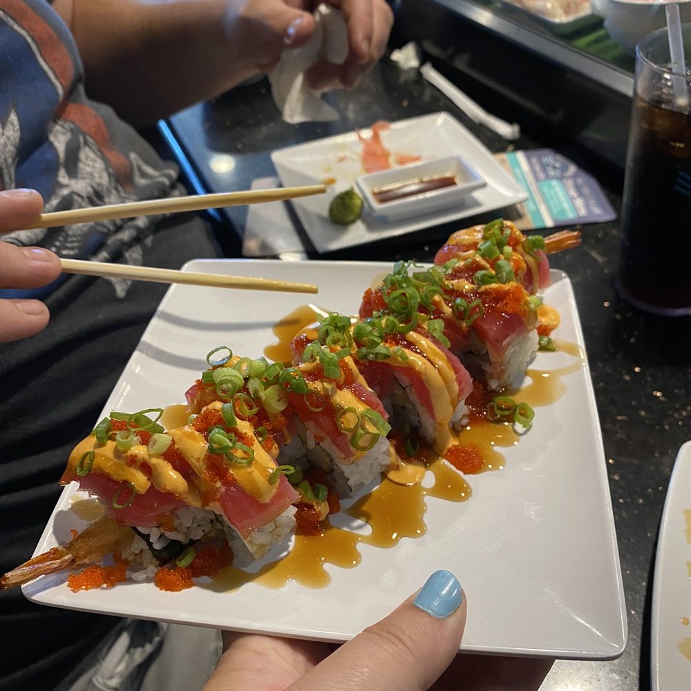 Trapper's Sushi - Sushi Bars Near Me - Covington, Washington
