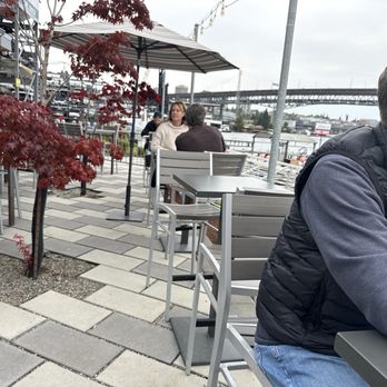 Bowriders Grill - American Near Me - Seattle, Washington Bowriders Grill - American Near Me - Seattle, Washington