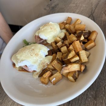Diego's Farm - Old Fashioned Benedict - Breakfast & Brunch Near Me - Las Vegas, Nevada Diego's Farm - Old Fashioned Benedict - Breakfast & Brunch Near Me - Las Vegas, Nevada