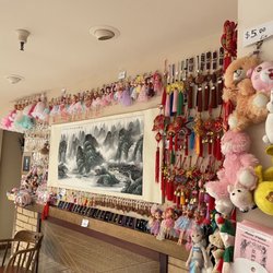 Anna's Asian Palace - But you can buy souvenirs.