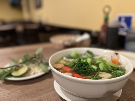 Phở Duyên Mai by null