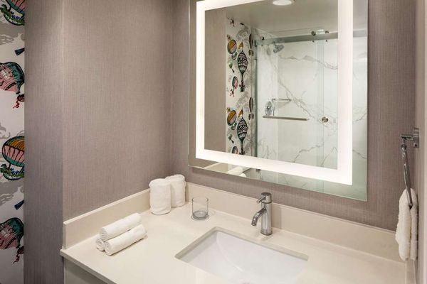 Whitney Peak Hotel Reno, Tapestry Collection by Hilton by null