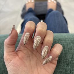 Glitter nails Glitter nails