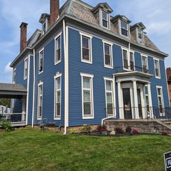 Belladonna Inn - BellaDonna Inn in Historic New Castle Pa
