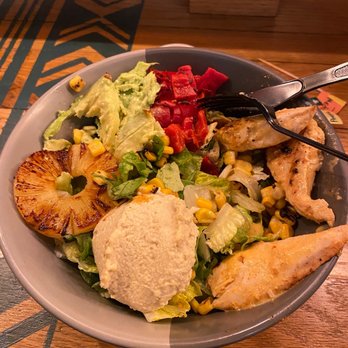 Nando's Peri-Peri - Portuguese Near Me - Chicago, Illinois