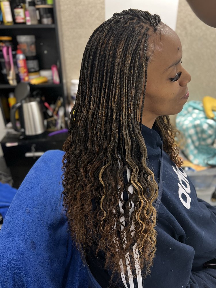 BEAUTY & BRAIDS EXPRESS Updated August 2024 Request an Appointment