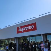 Supreme ホワイト Tシャツ 8801 Sunset Blvd Supreme ホワイト Tシャツ 8801 Sunset Blvd
