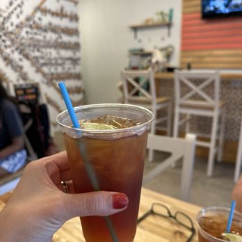 Mangos & Marley A Coastal Cafe - Mango iced tea.. yum - Cafes Near Me - Dunedin, Florida