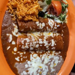 Casa Lupe Los Altos  - Enchilada rancheros