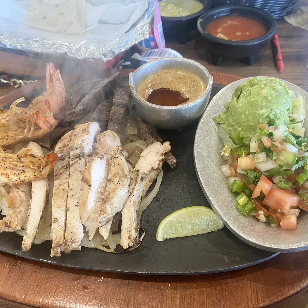 Combo Fajita & Diablo Shrimp Combo Fajita & Diablo Shrimp