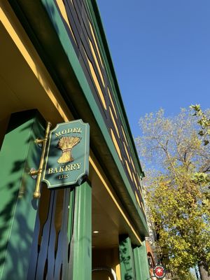 Model Bakery by null