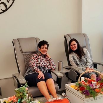 Nails By Lindsay - Nail Salons Near Me - Feasterville, Pennsylvania