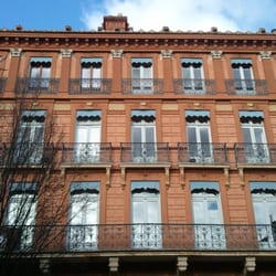 La Place et La Rue Mage