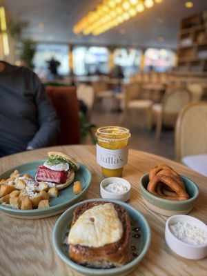 Lulla's Bakery - Grand Café & Cocktails by null