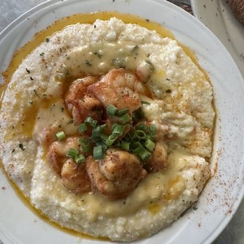 Wine Down Cafe - Shrimp and grits - Wine Bars Near Me - Saint Louis, Missouri