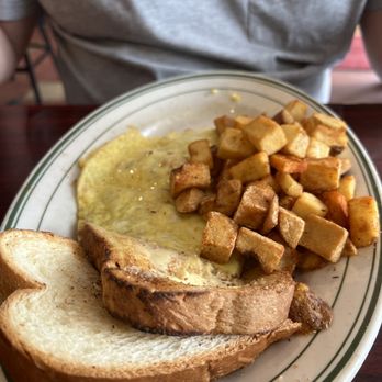 The Bada Bean - Omelette and potato with toast - Breakfast & Brunch Near Me - Tallahassee, Florida
