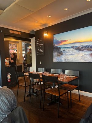 First and South Restaurant & Bar by null
