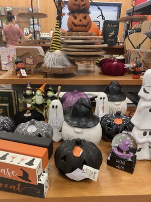 TJ MAXX - Updated August 2025 - 21 Photos & 11 Reviews - 3240 N