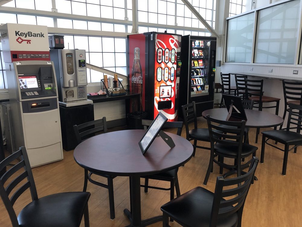 TWEEDNEW HAVEN AIRPORT HVN 24 Photos & 39 Reviews Airports 155