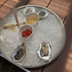 Island Creek Raw Bar