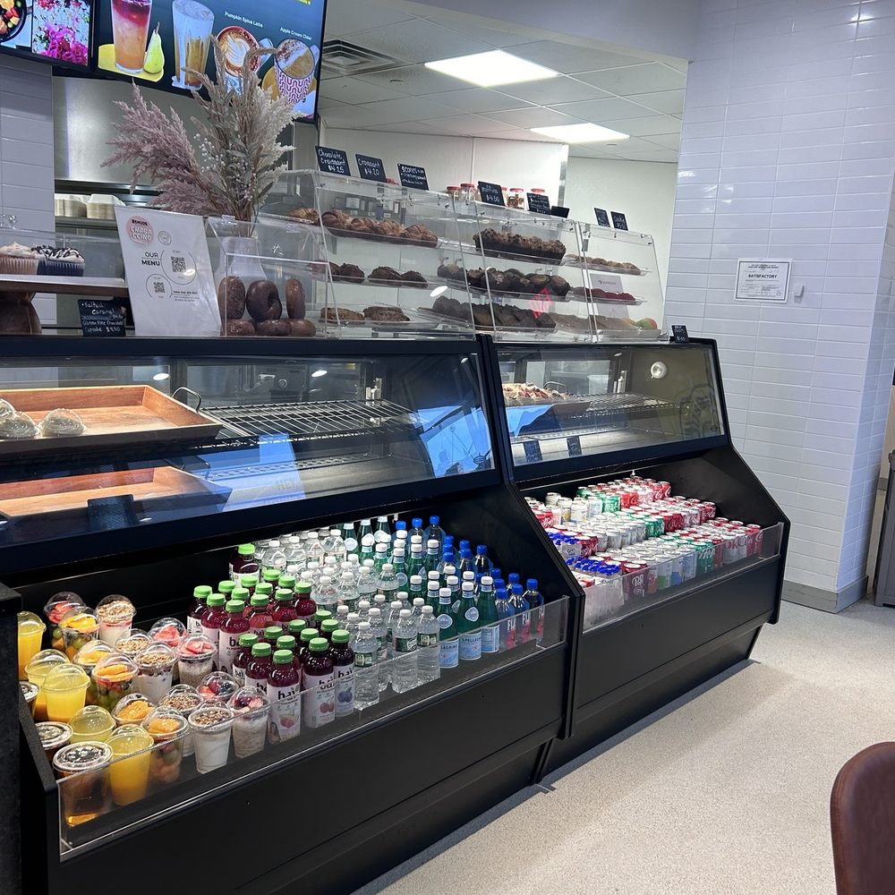 Gussy's Cafe - dessert and drink bar - Breakfast & Brunch Near Me - Jersey City, New Jersey Gussy's Cafe - dessert and drink bar - Breakfast & Brunch Near Me - Jersey City, New Jersey