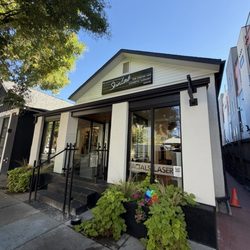 SkinCeuticals SkinLab Denver by The Center for Cosmetic Surgery - Outside