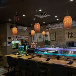 Sushi Hamachi - Interior