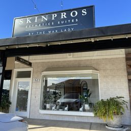 Exterior outside entrance of Skinpros - Front door of skinpros - Stockton, California Exterior outside entrance of Skinpros - Front door of skinpros - Stockton, California
