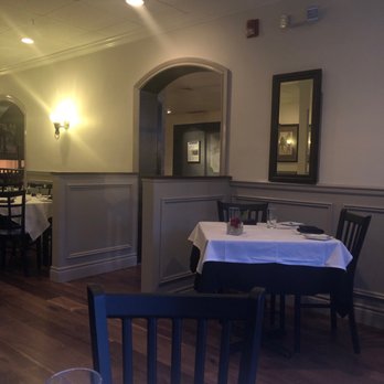 Grasso's - Inside - Seafood Near Me - Cold Spring Harbor, New York