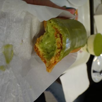 Aki Boulanger - Matcha Eclaire - Bakeries Near Me - Paris, 75 Aki Boulanger - Matcha Eclaire - Bakeries Near Me - Paris, 75