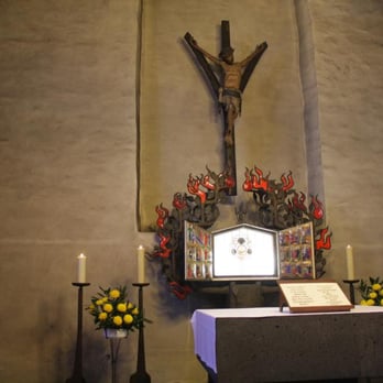 Der Dom - Churches Near Me - Paderborn, NW
