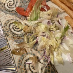 Yianni's Cafe - Rotten lettuce in the gyro