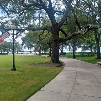 Memorial Park - Parks Near Me - Jacksonville, Florida