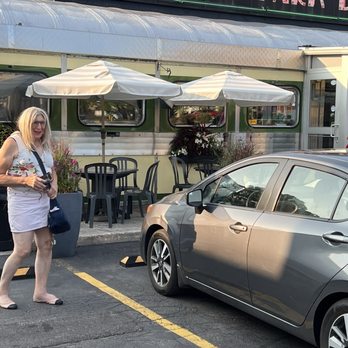Highland Park Diner - Outside the best diner IMHO in the country - Diners Near Me - Rochester, New York