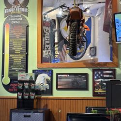 Quaker Steak & Lube