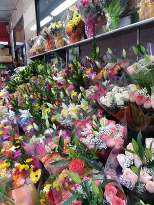 Murray Hill Market by null