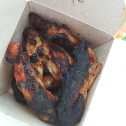 Nando's Calamvale - They say chicken. But they actually serve charcoal.
