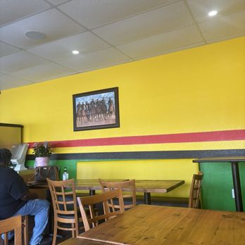 Island Jerk Hut - Vibrant! - Caribbean Near Me - Chesapeake, Virginia