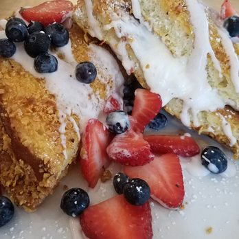 Mimosa - French toast - Breakfast & Brunch Near Me - Franklin, Wisconsin Mimosa - French toast - Breakfast & Brunch Near Me - Franklin, Wisconsin