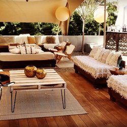Moroccan Lounge under BEDOUINFLEX tent  bohemian style